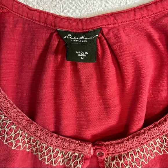 Eddie Bauer Women's Size M Soft Red Embroidered Keyhole Neck Short Sleeve Top - Picture 6 of 7